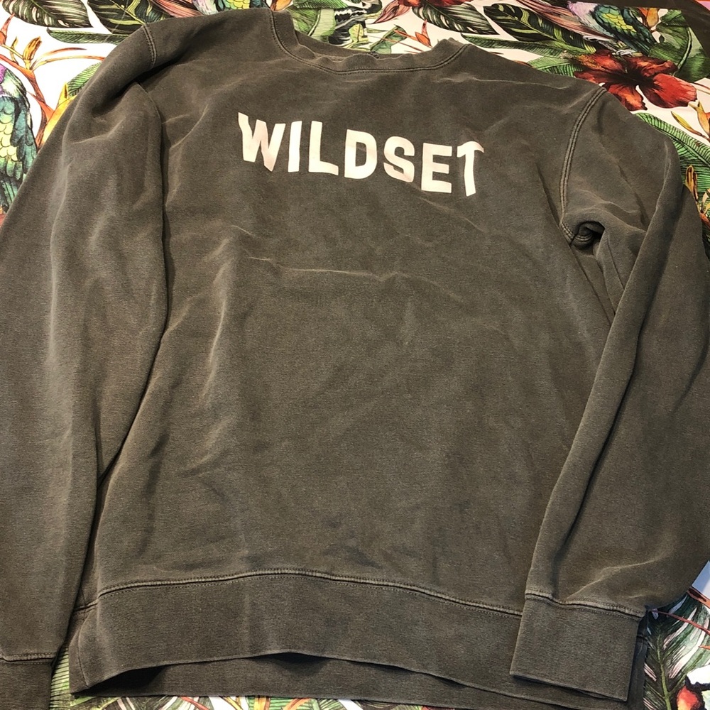 Women’s Crewneck Sweatshirt - Gray